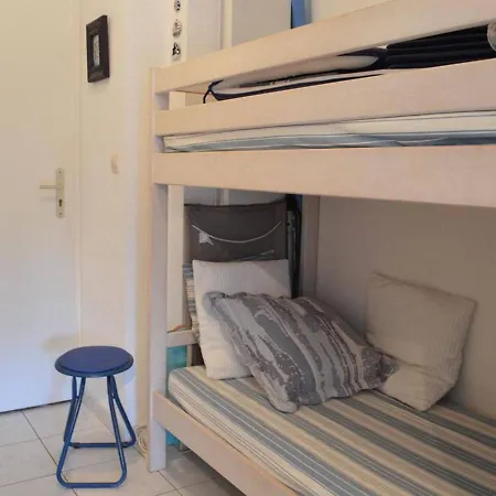 2 Pieces Avec Terrasse, 5 Couchages, - Fr-1-251-227