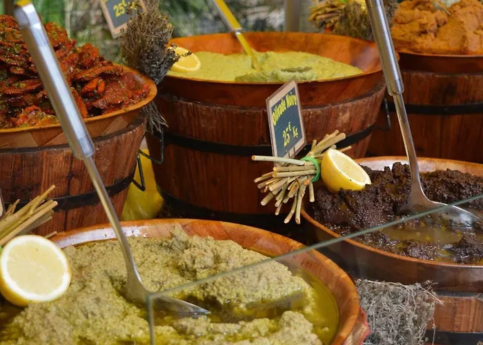 2 Pieces Avec Terrasse, 5 Couchages, - Fr-1-251-227 Apartman Le Lavandou